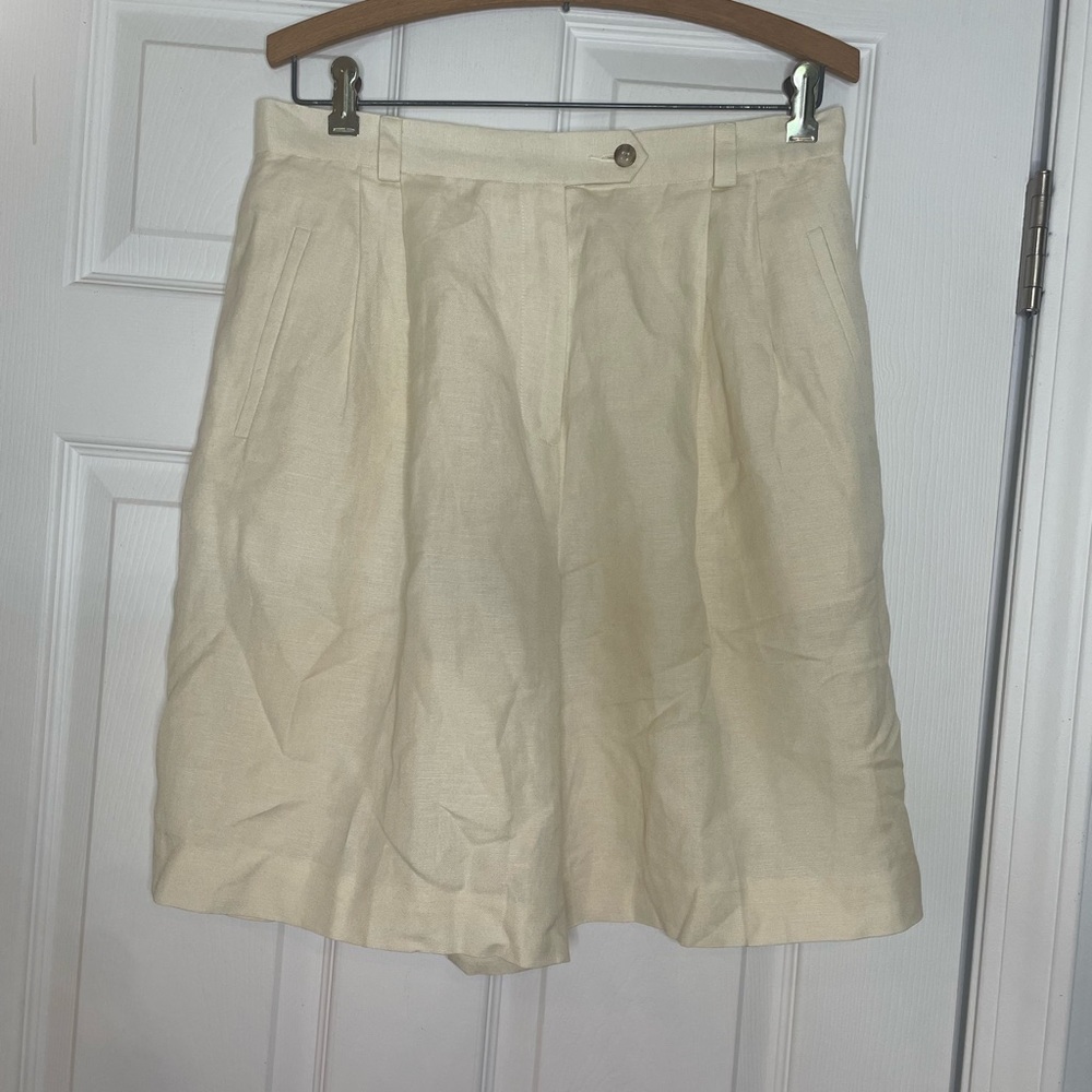 Brooks Brother linen blend walking shorts in Ivory - vintage size 14